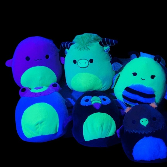 Squishmallow Bethuna The Horned Dragon HTF Exclusive Blacklight Edition 12in - Picture 11 of 16